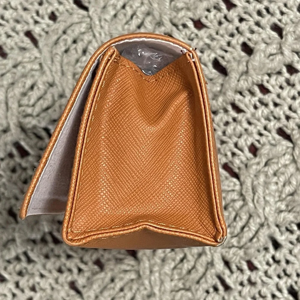 Tory Burch Saffiano Leather Sunglasses Eyeglasses Hard Case Cognac Snap Logo‎